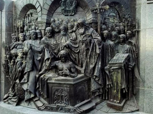 Кейс: Памятник князю Владимиру на Боровицкой площади